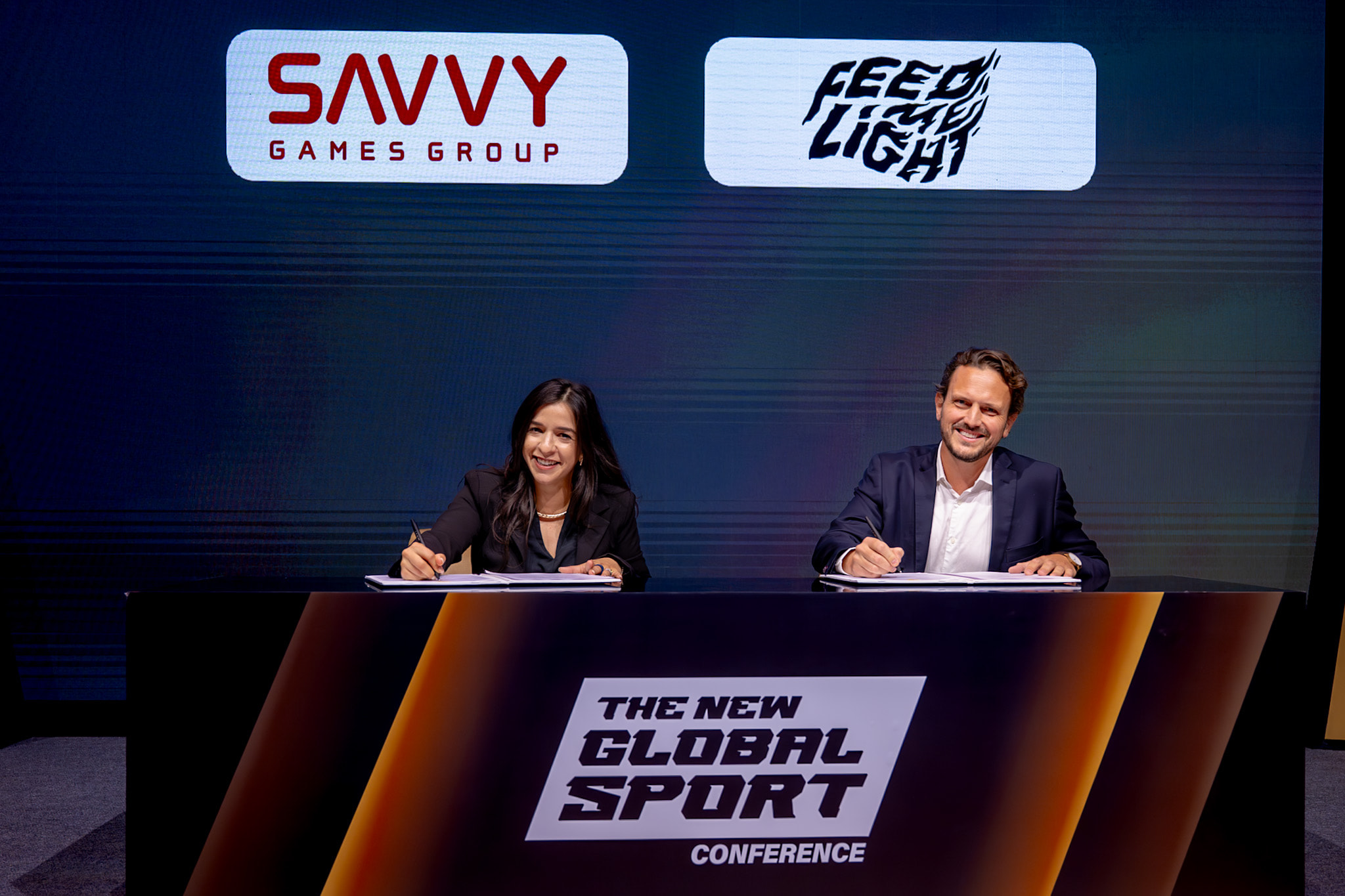 Savvy x Feed Me Light